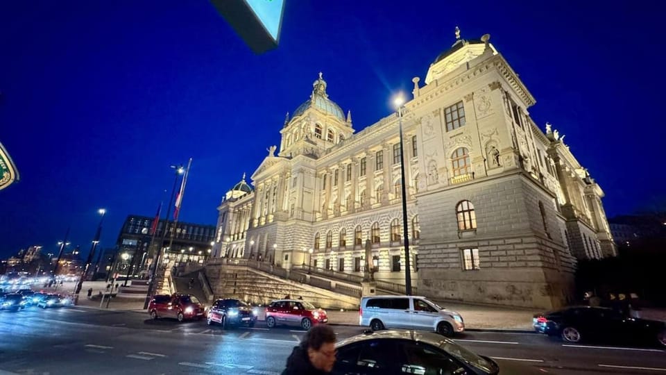 Night, City view, Landmark view, Location, Parking