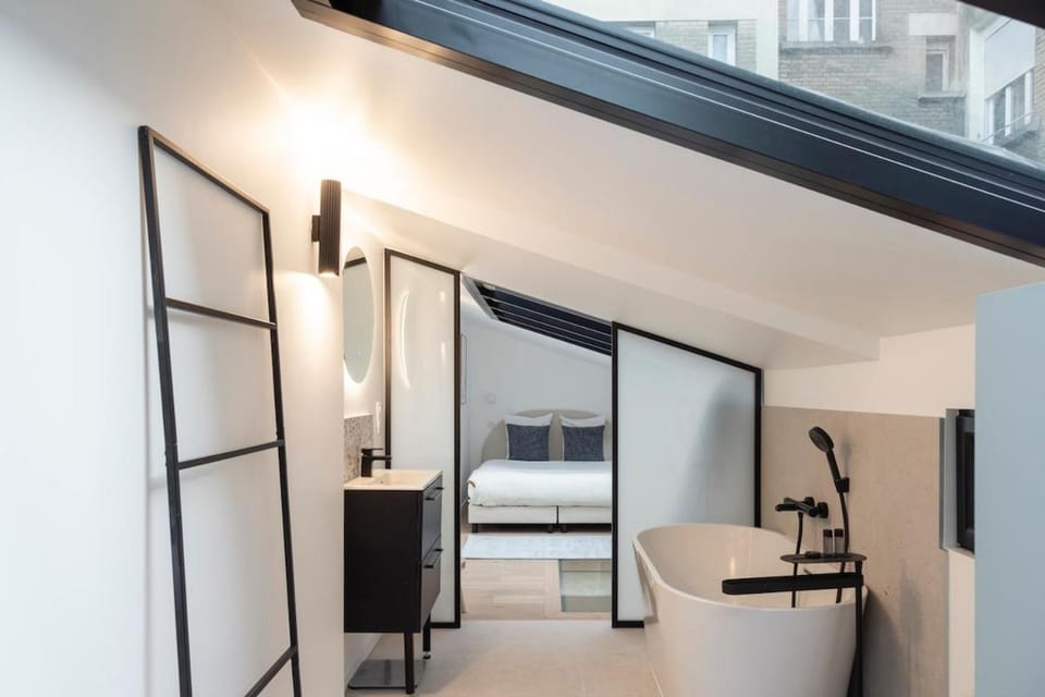 Stylish 1BR Loft near Montparnasse Apartment in Paris