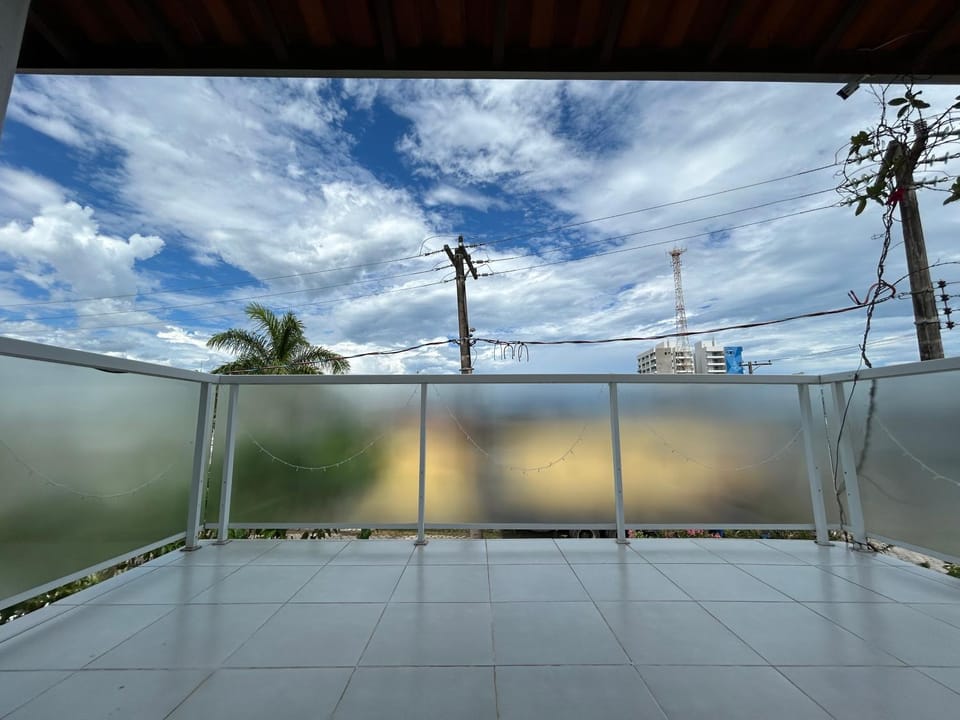 Casa 700 metros da praia com garagem Vacation rental in Caraguatatuba