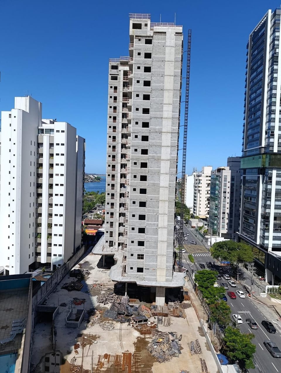 Apt 2 Qts com suite, recepção 24hrs, piscina e academia Apartment in Vitoria