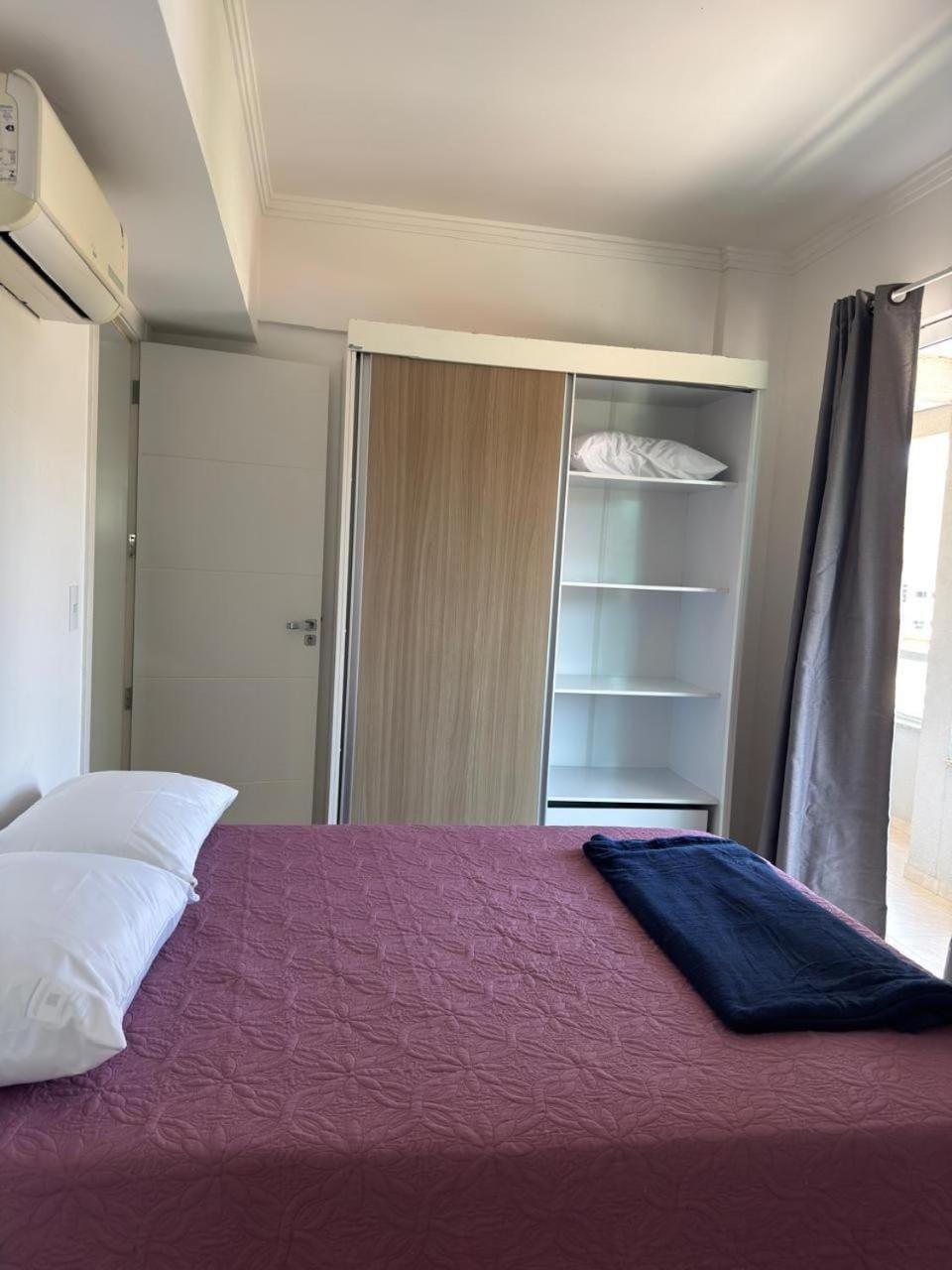 Apartanento familiar para 9 pessoas, 500 metros da praia de Bombinhas, Santa Catarina Apartment in Porto Belo