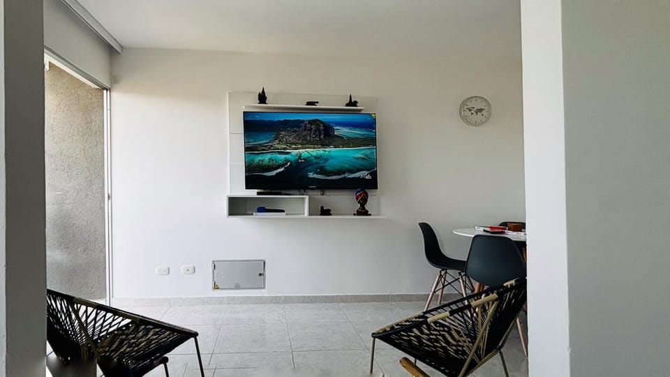 Communal lounge/ TV room, Evening entertainment