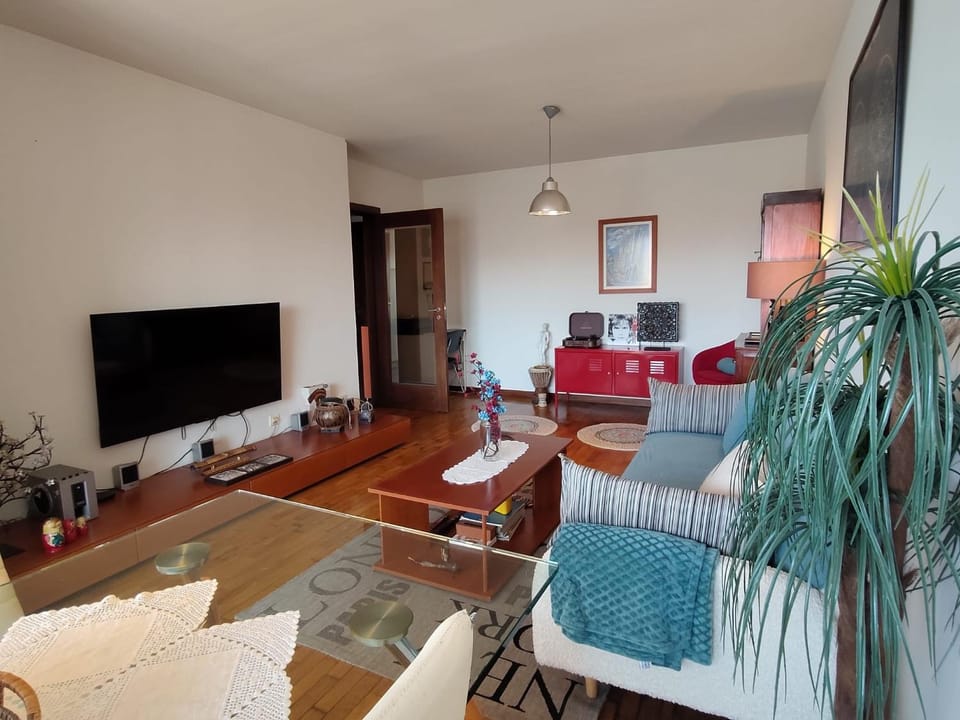 Dining area, Meals