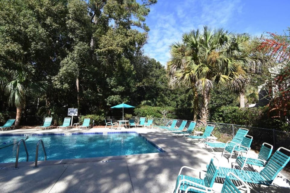 441 Plantation Club Sea Pines Golf View Condo 2BR Near Beach Hilton Head Island Villa in Hilton Head Island
