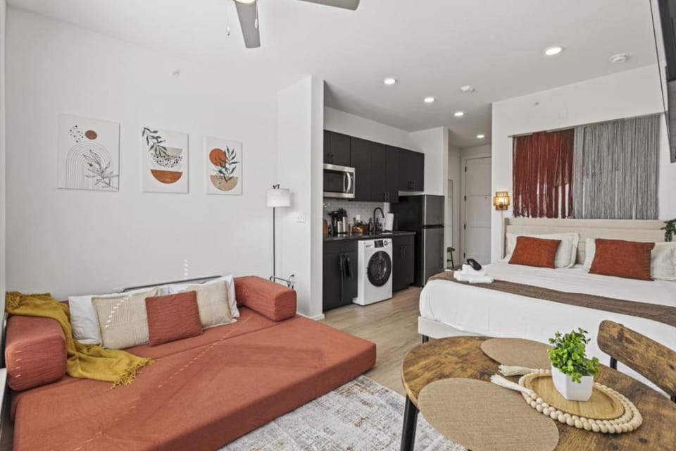 Designer Suite Bishop Arts Gym, Yoga Games Apartment in Dallas