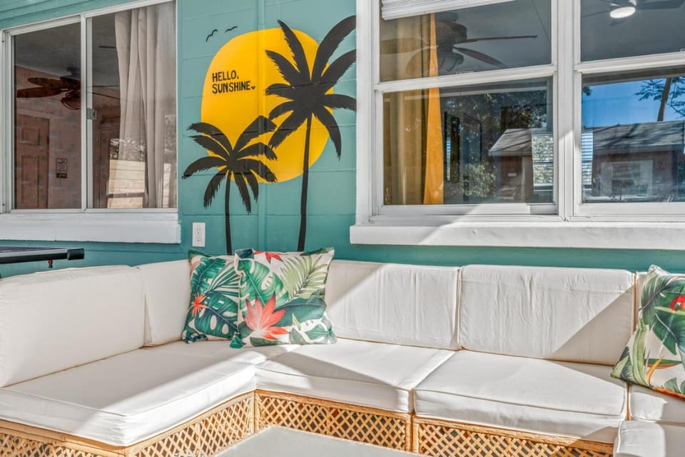 Patio, Balcony/Terrace, Seating area