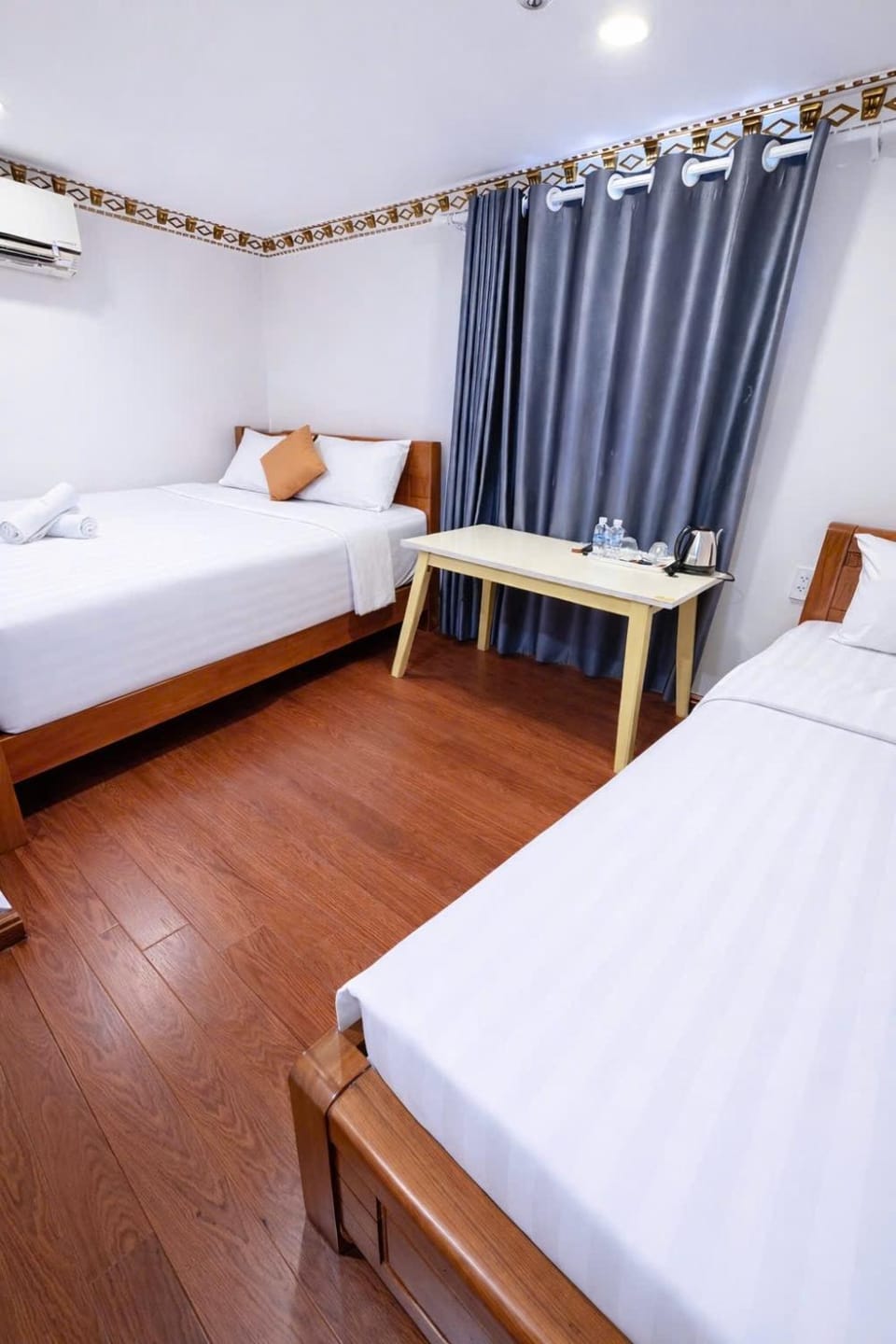 Crowne Hotel - Bui Vien Walking Street 1 Hotel in Ho Chi Minh City
