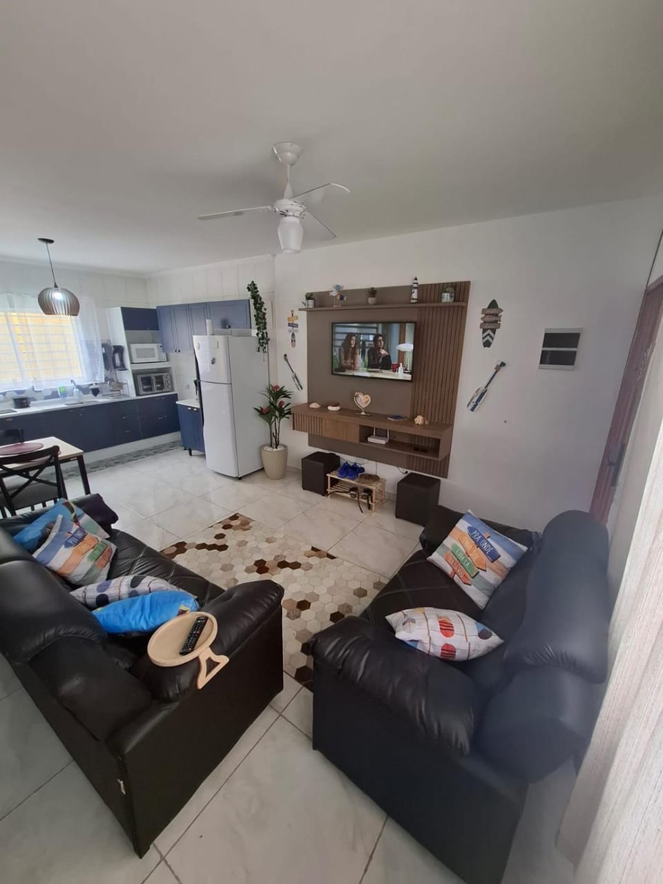 Communal lounge/ TV room, TV and multimedia, Kitchen or kitchenette, Living room