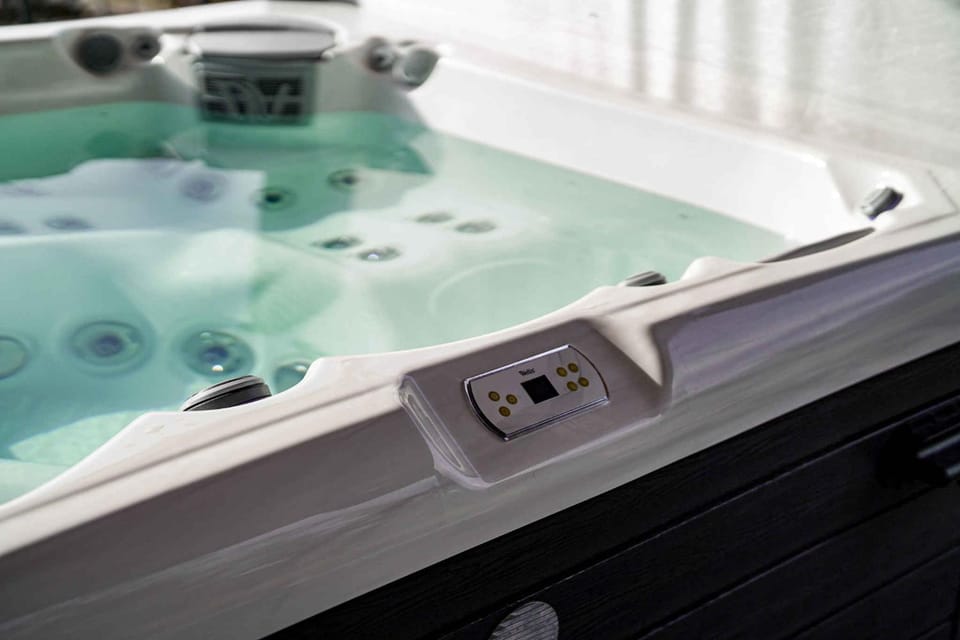 Summer, Hot Tub