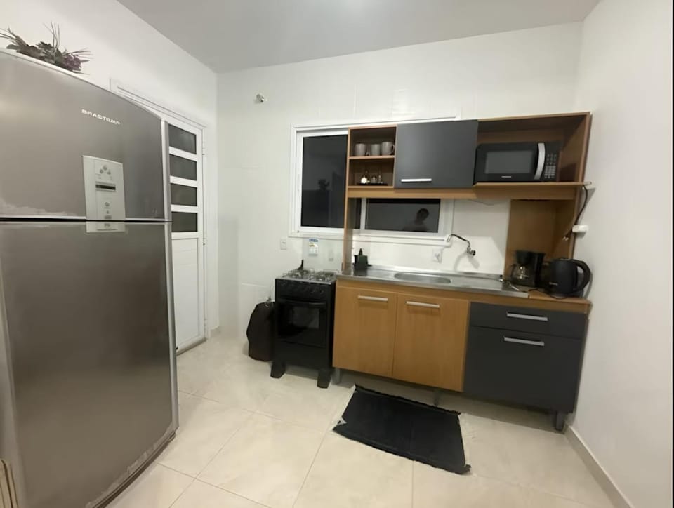 Kitchen or kitchenette, Dining area, oven, stove