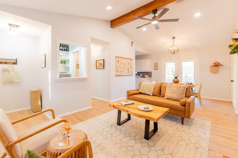 Cozy retreat and views near campus with gourmet kitchen Villa in Stillwater