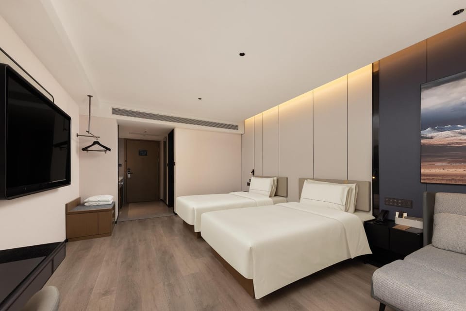 Atour Hotel Shanghai Guilin Park Metro subway Hotel in Shanghai
