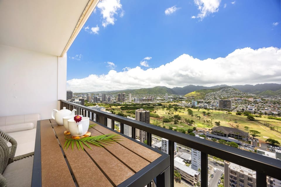 Balcony/Terrace, Mountain view