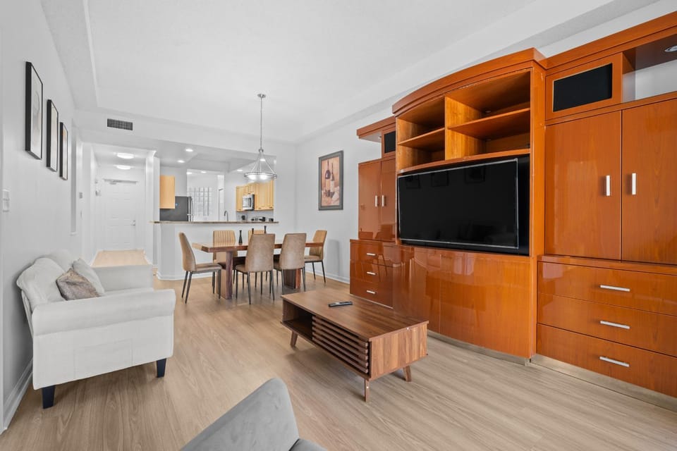 Fresh & Modern Melrose 2BR 2 BATH- Great for Families Apartment in West Palm Beach