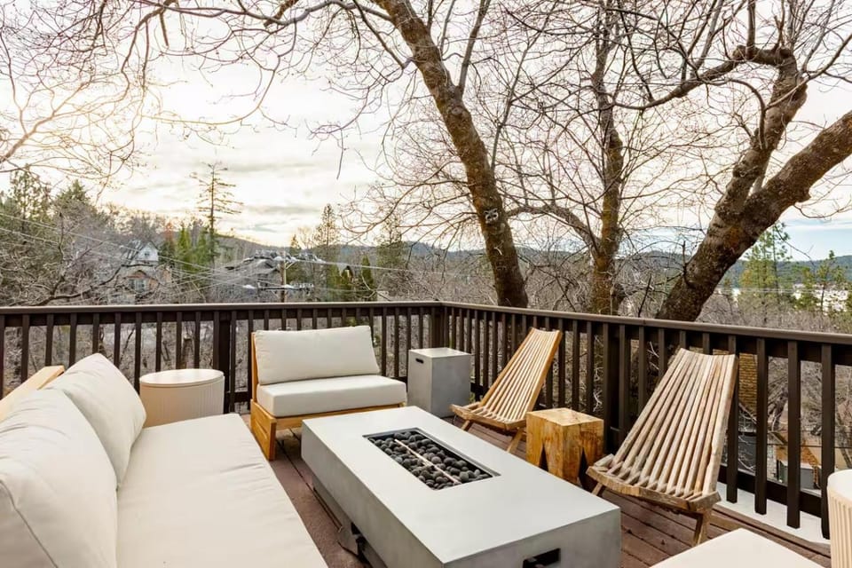 Day, Natural landscape, View (from property/room), Balcony/Terrace, Seating area