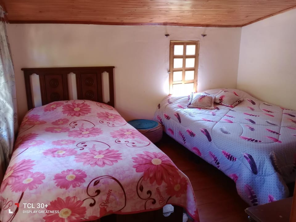 Ecuturisticos Barbacoa casa de la luna Country House in Cundinamarca, Colombia