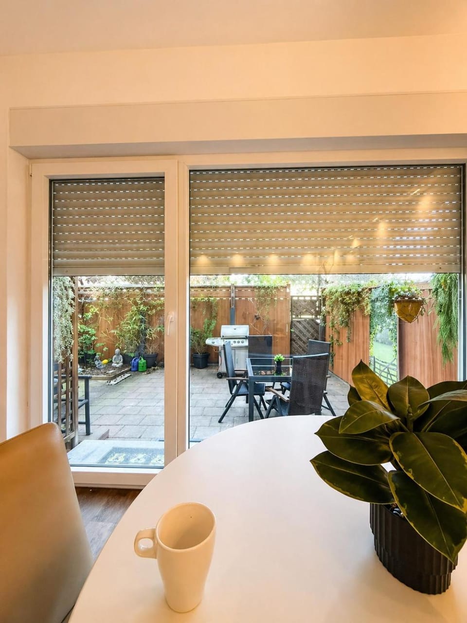 Photo of the whole room, Seating area, Dining area, Bedroom