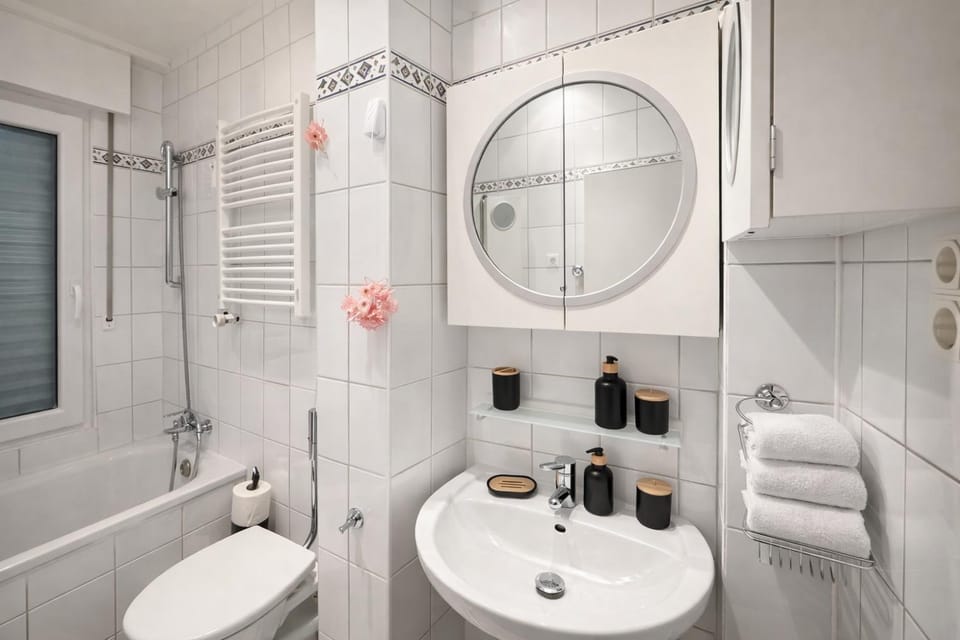 Toilet, Bathroom, Bath, towels