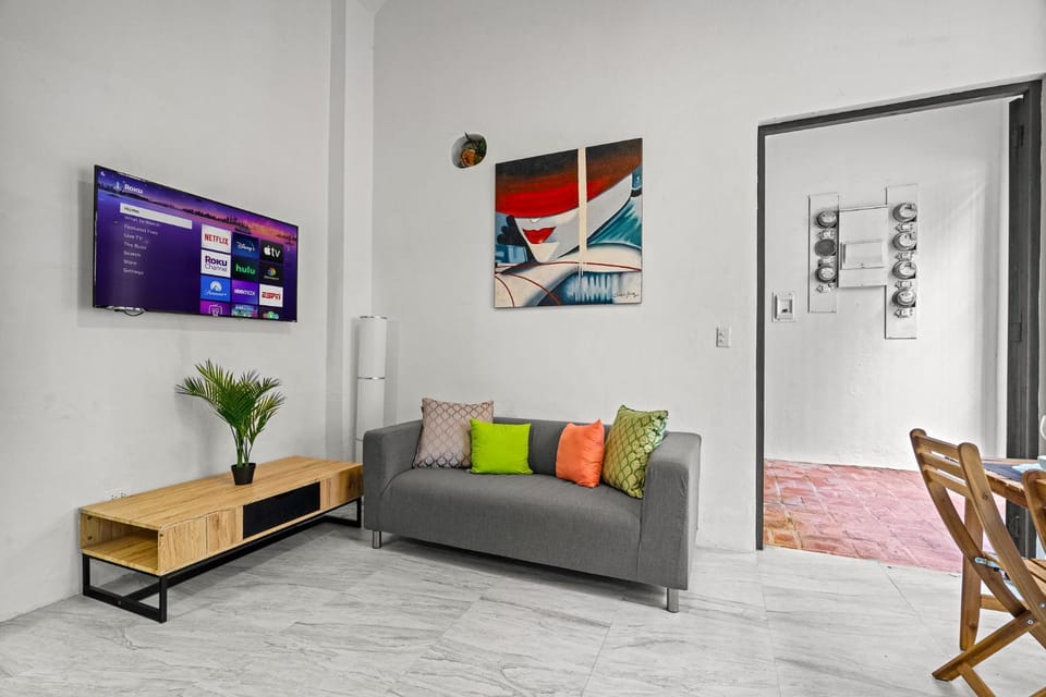 TV and multimedia, Living room, Seating area