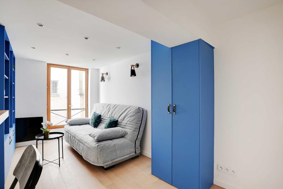 Living room, Seating area, wardrobe