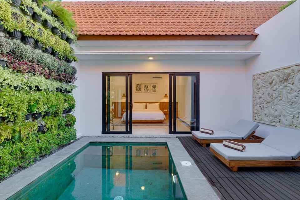 Patio, Seating area, Pool view, Swimming pool, Swimming pool, sunbed