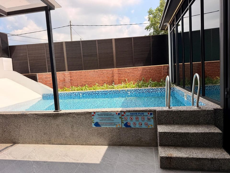 Melaka Private Pool Party Home 11pax 3BR House in Malacca