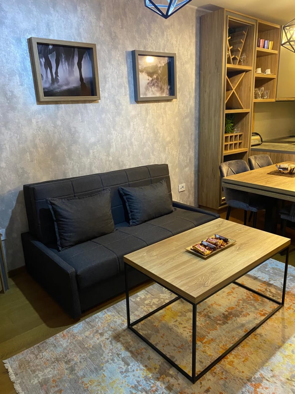 Living room, Seating area