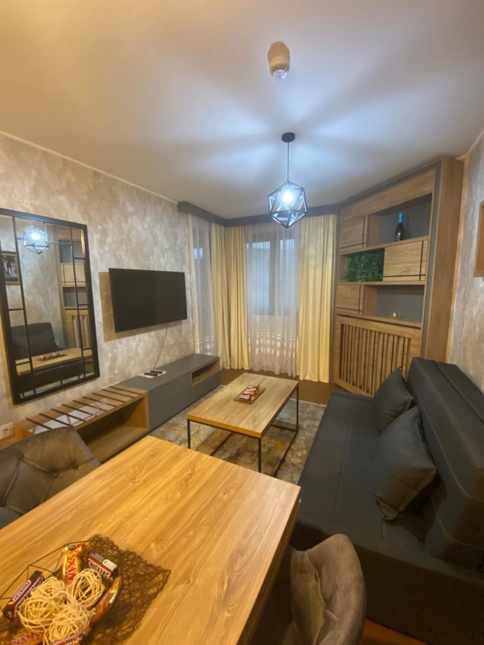 Communal lounge/ TV room, TV and multimedia, Living room, Seating area, Dining area, Evening entertainment