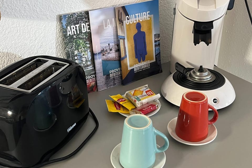The Little Arbanais Ideal studio near the sea Apartment in Hyères