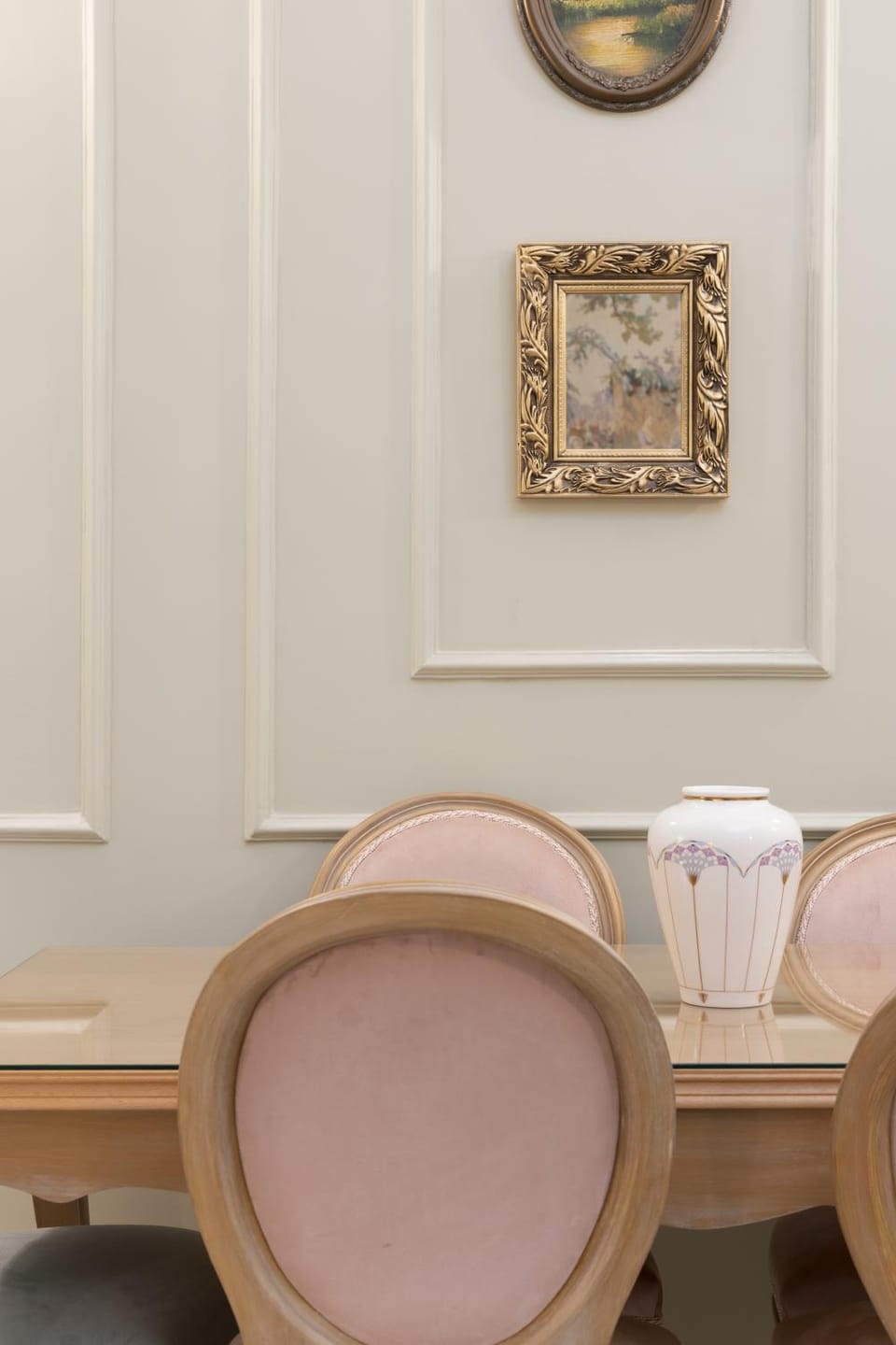 Living room, Decorative detail, Seating area