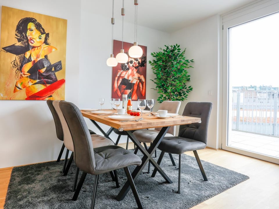 Living room, Decorative detail, Seating area, Dining area