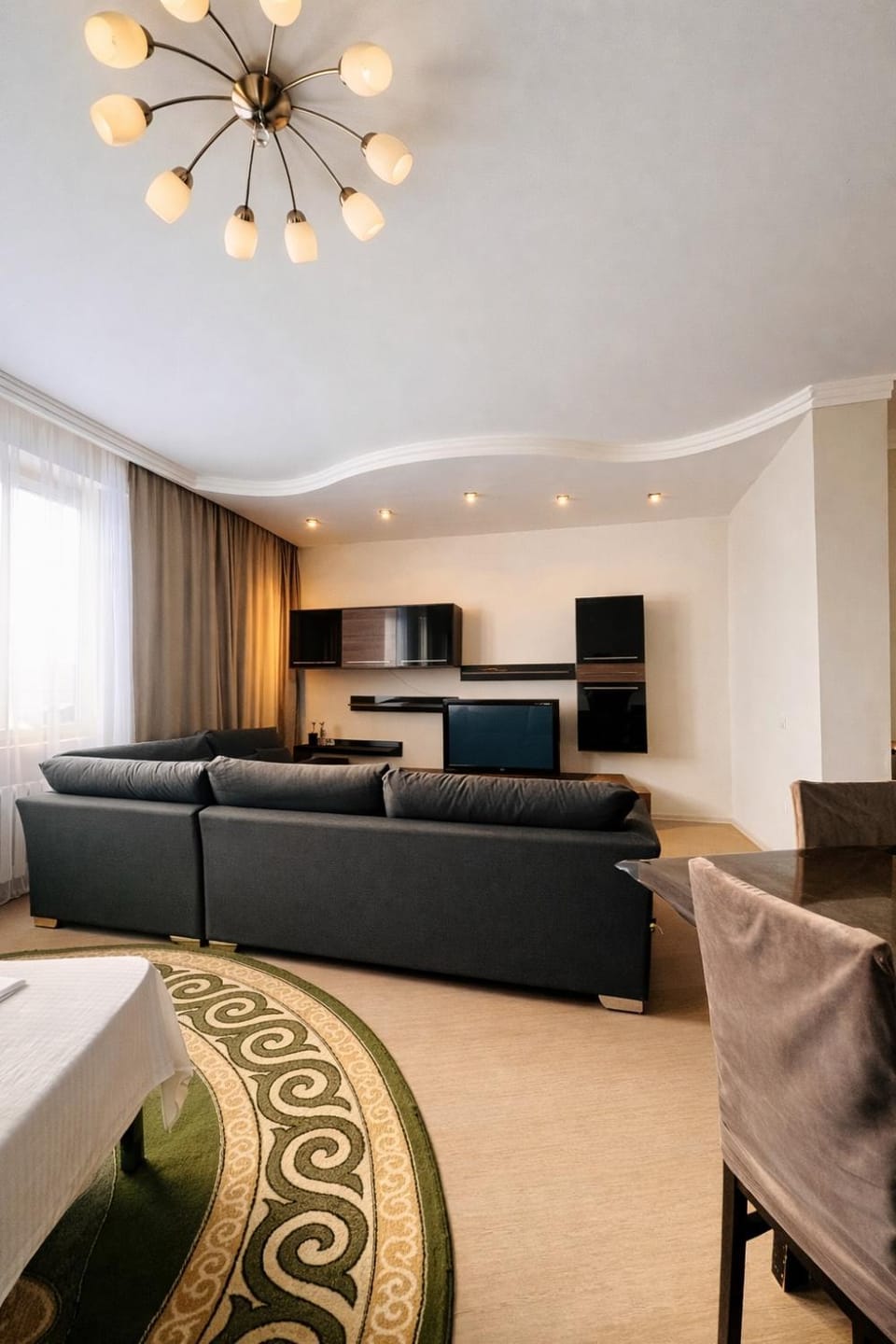 Communal lounge/ TV room, TV and multimedia, Photo of the whole room, Seating area