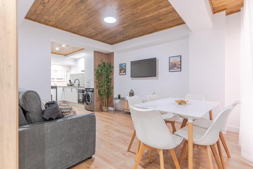Apartamento Gran Vía Nazarí, By DaiMar Apartment in Granada
