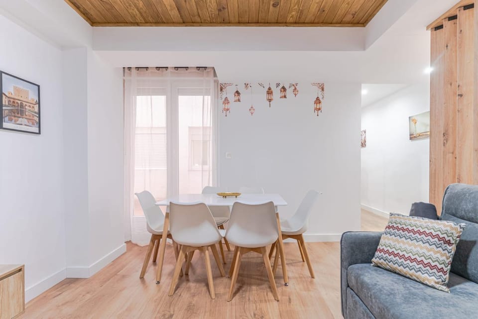 Apartamento Gran Vía Nazarí, By DaiMar Apartment in Granada