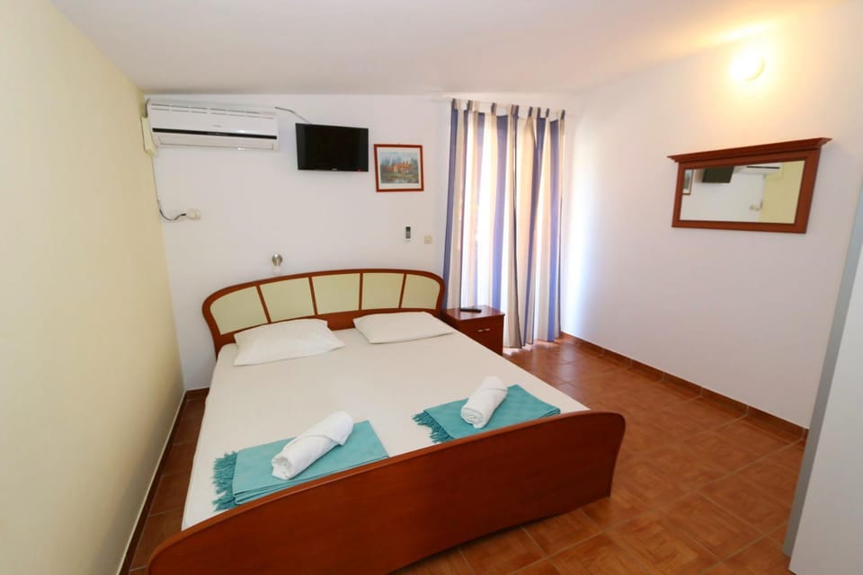 Marevista Apartments Dubravka Apartment in Novalja
