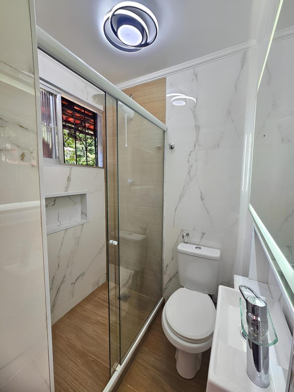Shower, Toilet, Bathroom, bidet