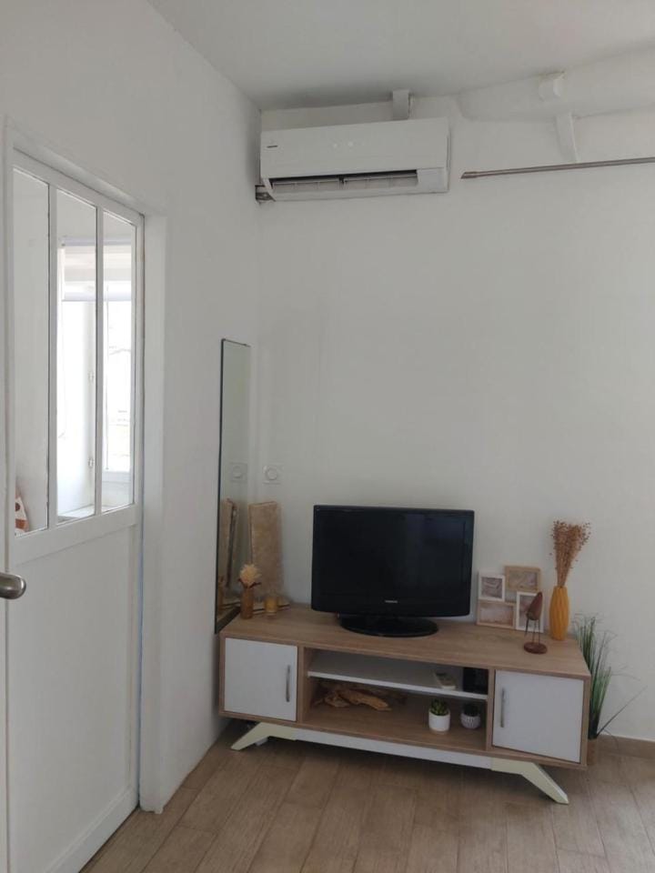 T2 Vue mer et Ile d'Elbe Apartment in Bastia