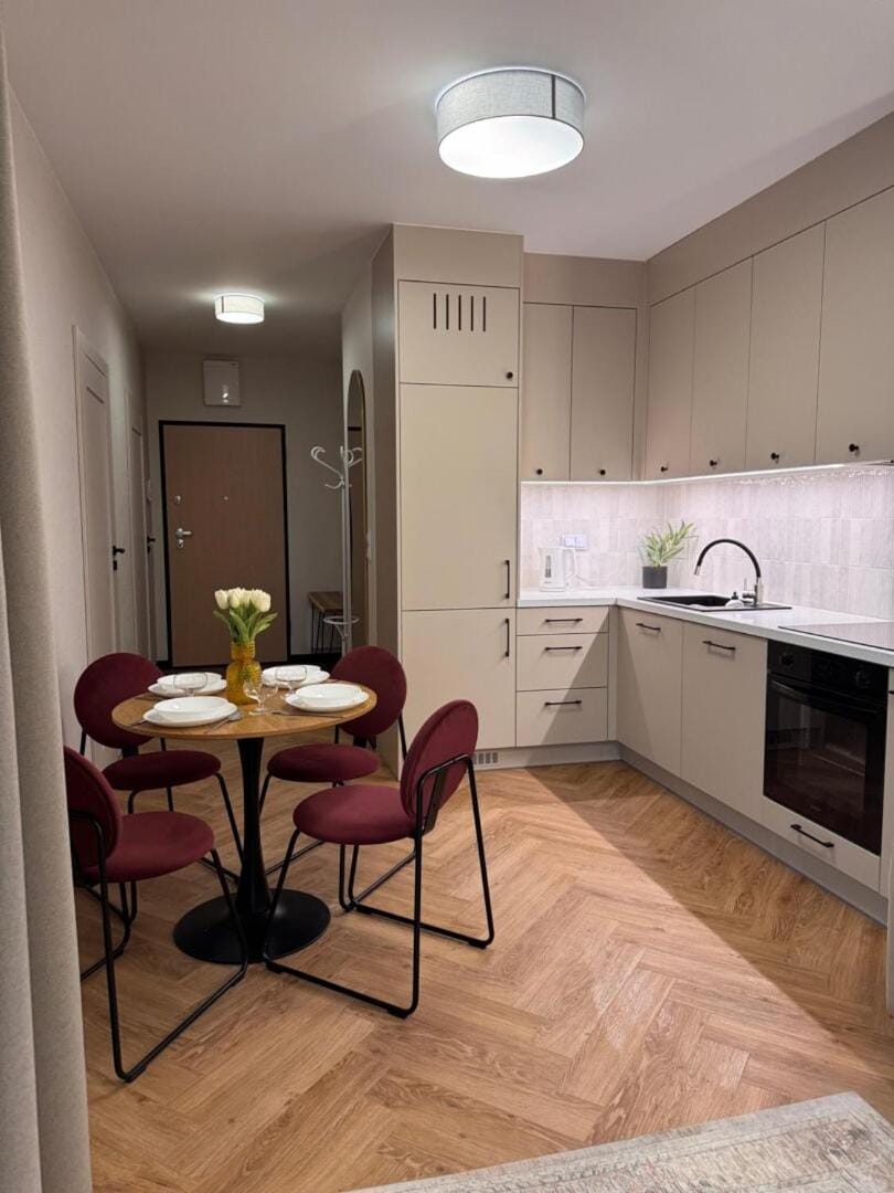 ApartamentySnu, Apartament przy Bulwarach 38 Apartment in Masovian Voivodeship