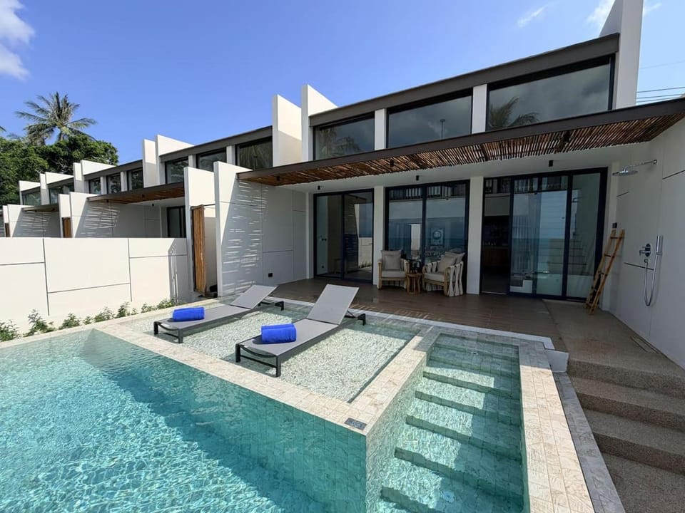 Property building, Swimming pool