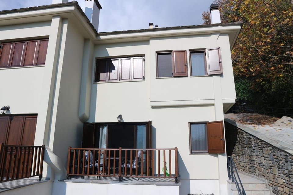 Property building, Balcony/Terrace