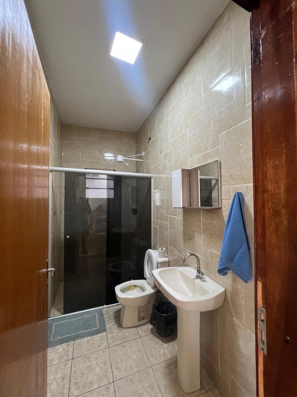 Shower, Bathroom, towels