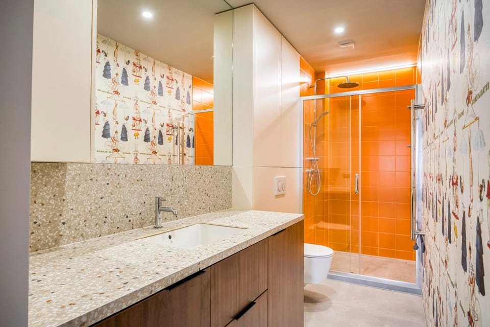 Shower, Toilet, Bathroom
