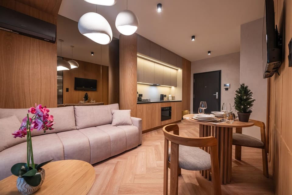 TV and multimedia, Seating area