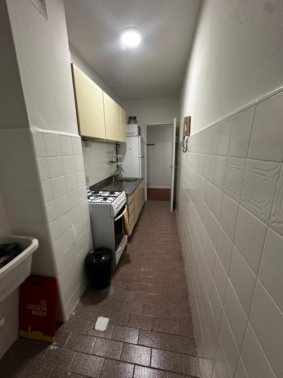 Kitchen or kitchenette, microwave, oven