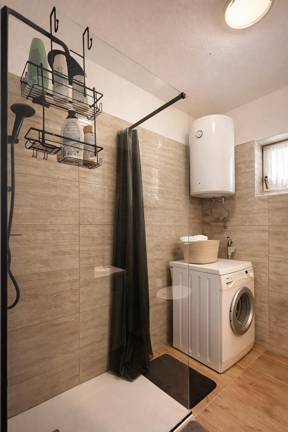 Shower, Bathroom, towels, washing machine