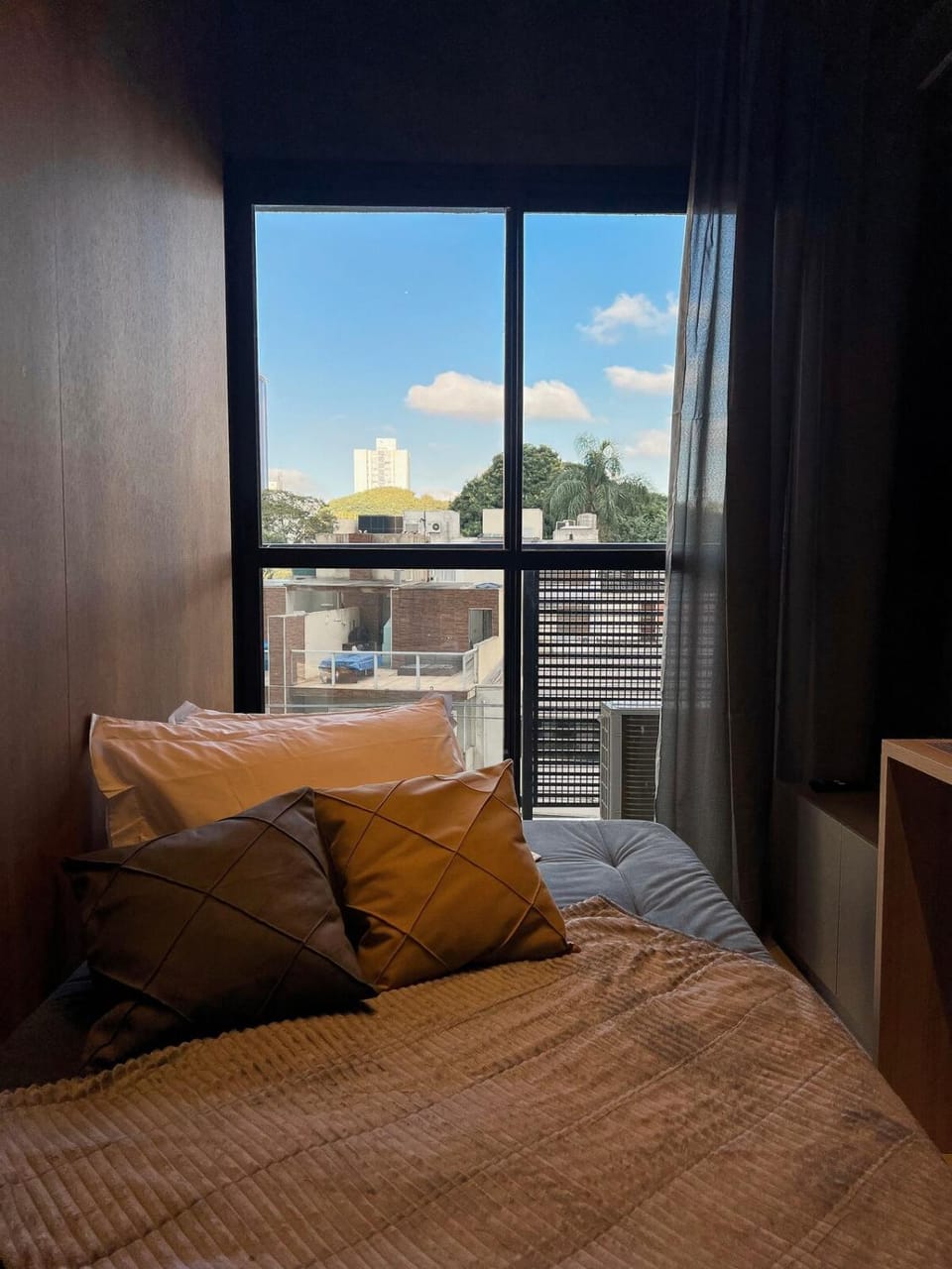 Modern and cozy studio - 230m from the subway Apartment in Sao Paulo City