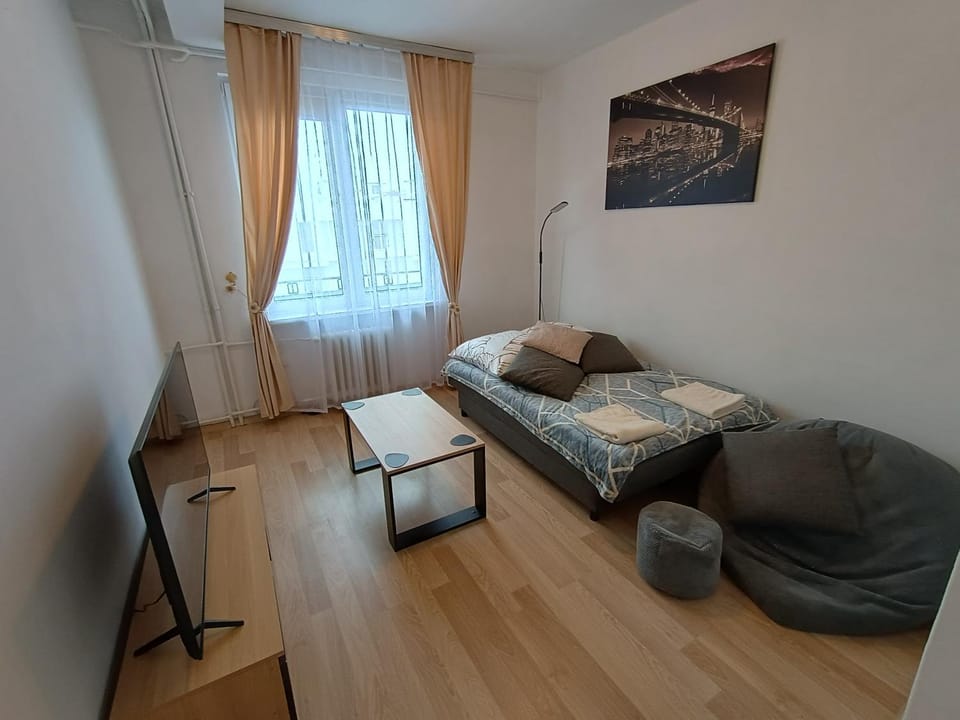 Living room, Photo of the whole room, Seating area