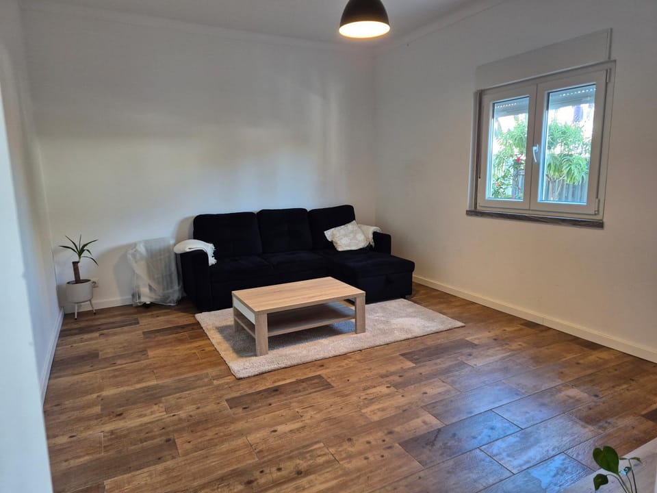 Flat near Serra da Arrábida, beaches and Lisbon Apartment in Setúbal, Portugal