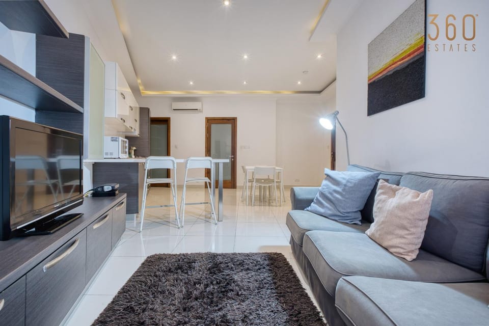 TV and multimedia, Kitchen or kitchenette, Seating area, Dining area, minibar