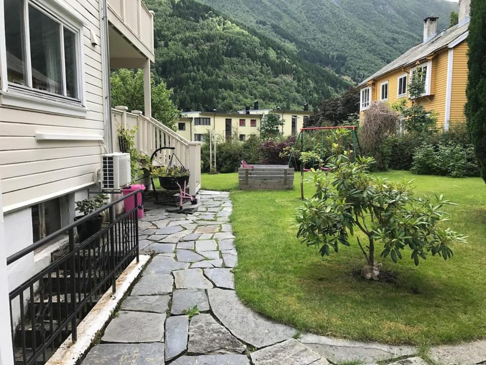 Near Trolltunga and centre of Odda Apartment in Vestland